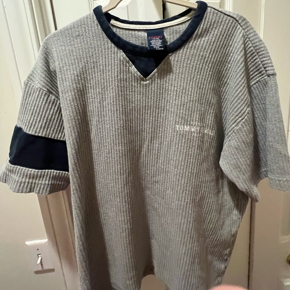 Men’s Tommy Hilfiger short sleeve shirt size XL